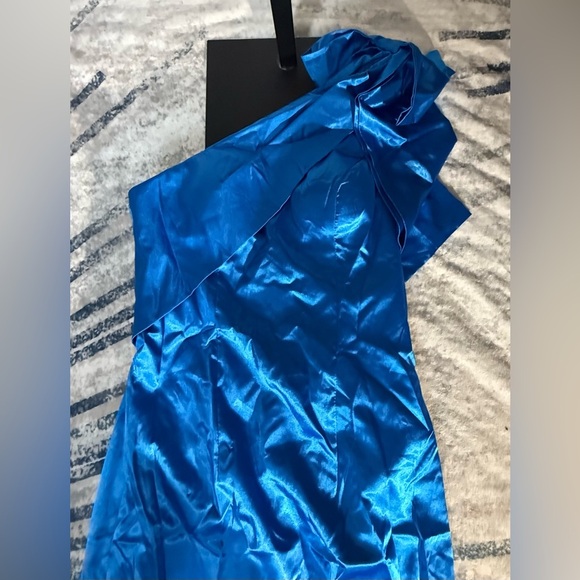 NWOT-Elegant Blue One-Shoulder Maxi Dress - Picture 2 of 5